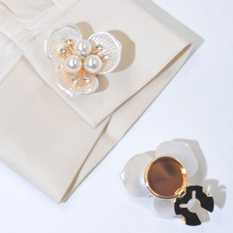 🌸 Clip knopafdekkers met parels en bloemen