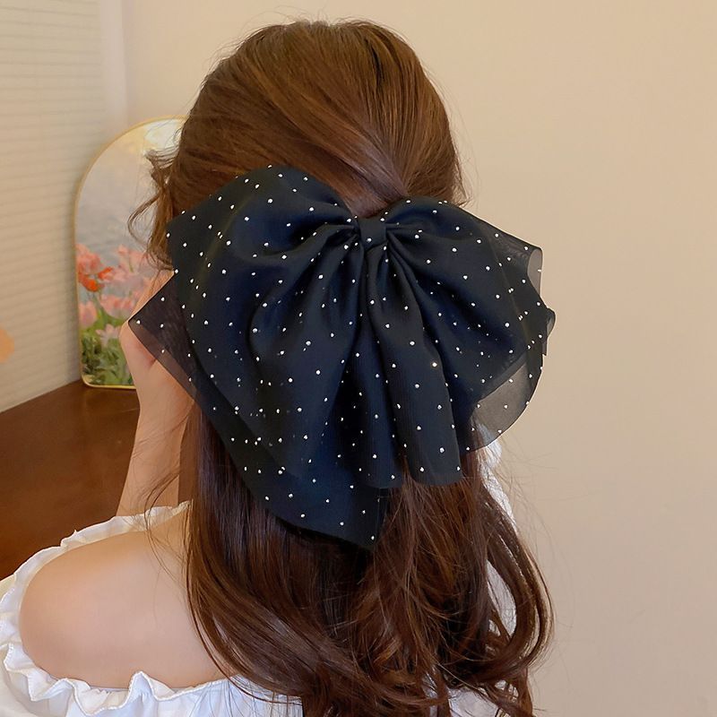 Elegantti rusettihiusklipsi – käsintehty akryylinen hainklipsi rusettikuviolla 🎀
