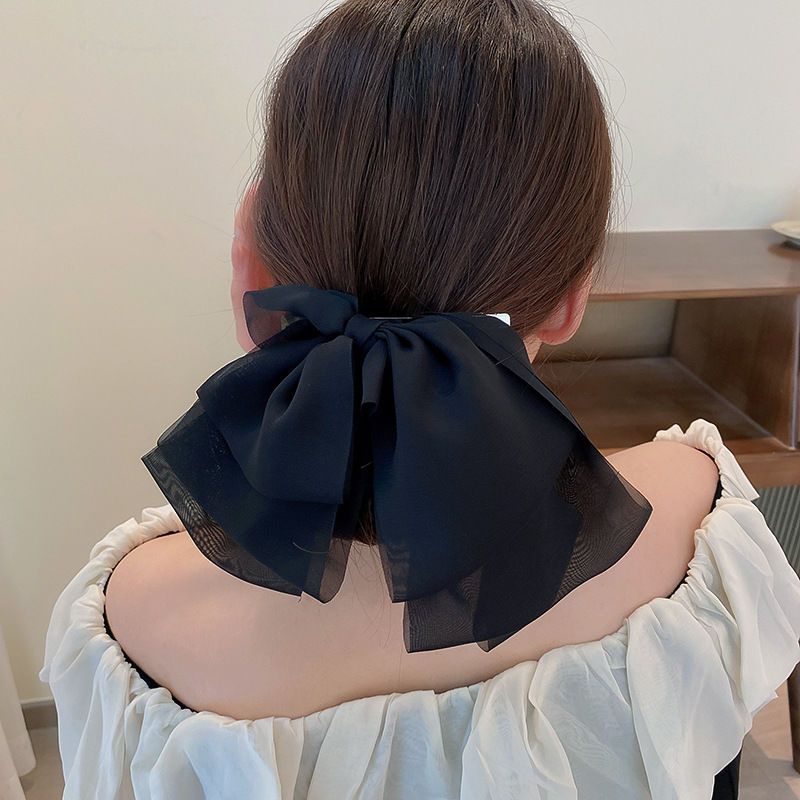 Elegantti rusettihiusklipsi – käsintehty akryylinen hainklipsi rusettikuviolla 🎀